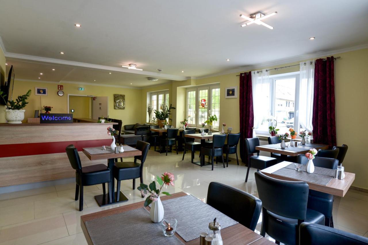 Hotel Heisede Sarstedt Exterior photo